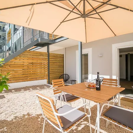 Apartment Wood & Garden Lisbon