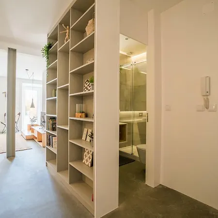 Wood & Garden Apartment Lisbon