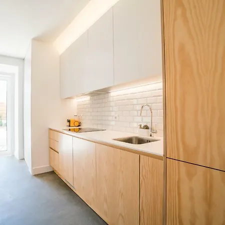Wood & Garden Apartment